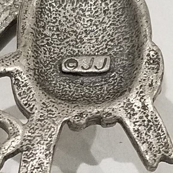 Jonette Jewelry Company - Pewter single stud earring - 2 piece dangling cow - Picture 12 of 13